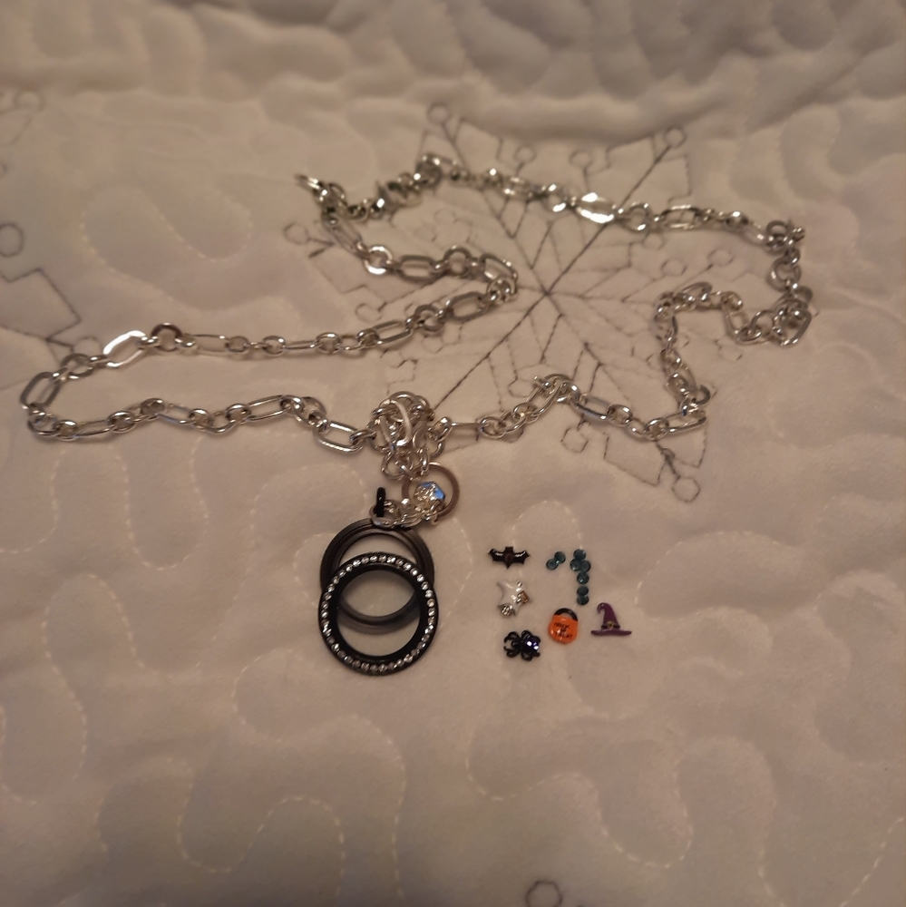 Origami Owl Black twist crystal living locket with charms